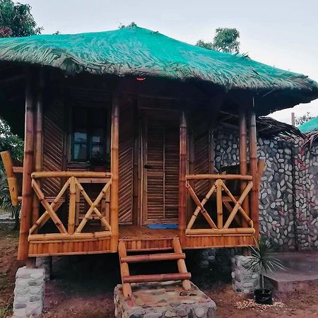 Mecaja Beach House Roxas  Exterior photo